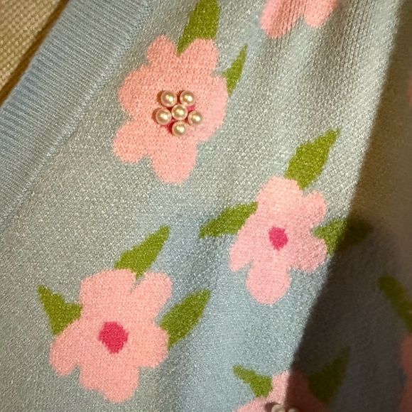 Plus Sized Cider Women’s Cardigan with pearl accents 4x - Picture 3 of 5